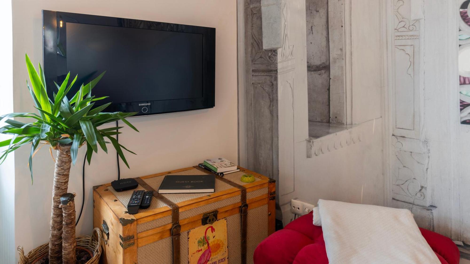 Sunny Design Apt In Praca Das Flores By Lovelystay Lissabon Exterior foto